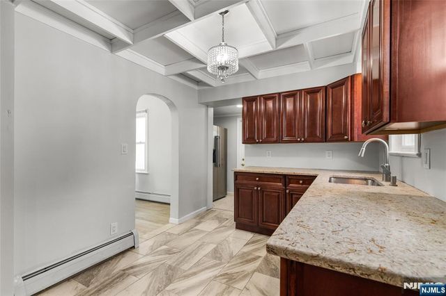 40 Teaneck, Ridgefield Park, NJ 07660