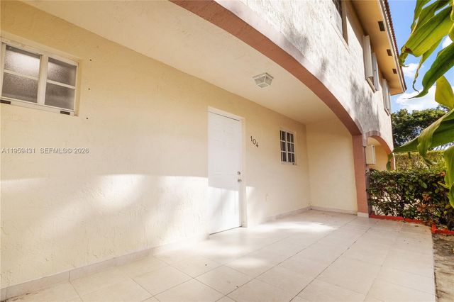 6765 NW 182nd St 104, Hialeah, FL 33015
