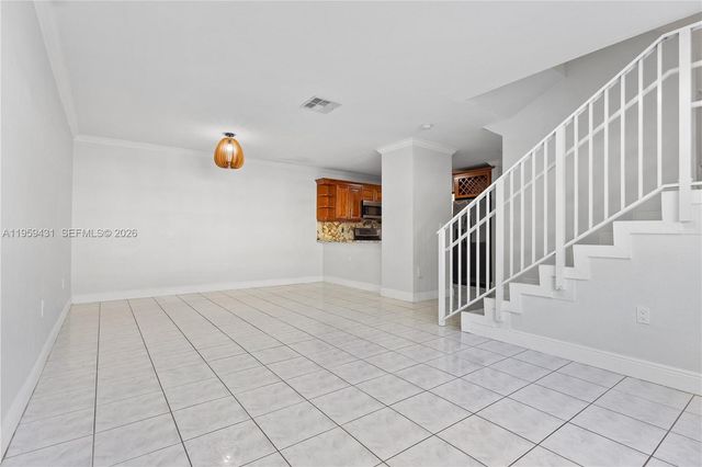 6765 NW 182nd St 104, Hialeah, FL 33015