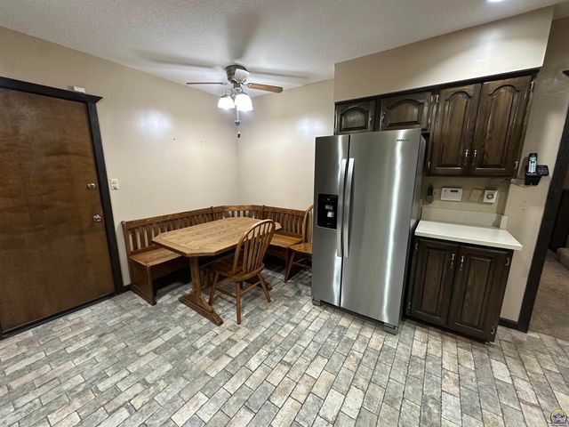 3650 NW Menoken RD, Topeka, KS 66618