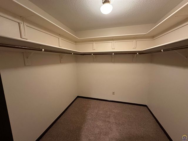 3650 NW Menoken RD, Topeka, KS 66618