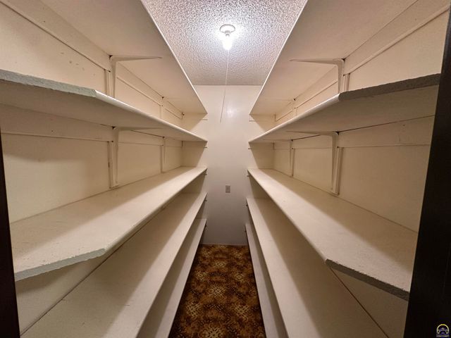 3650 NW Menoken RD, Topeka, KS 66618