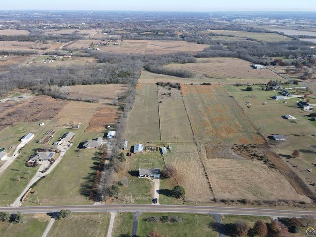 3650 NW Menoken RD, Topeka, KS 66618