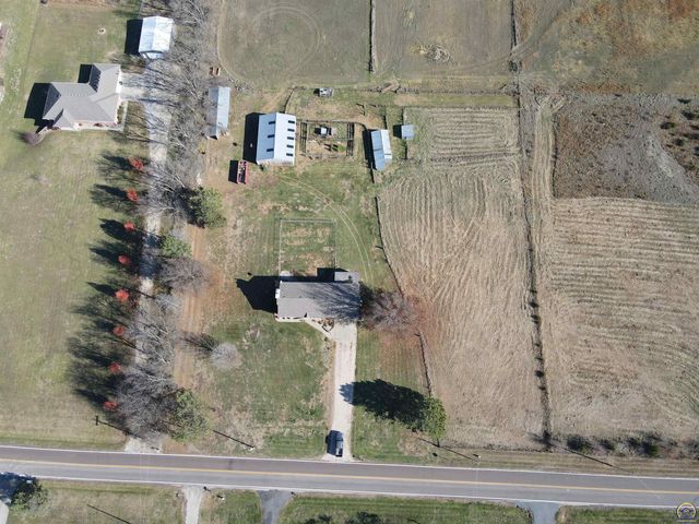 3650 NW Menoken RD, Topeka, KS 66618