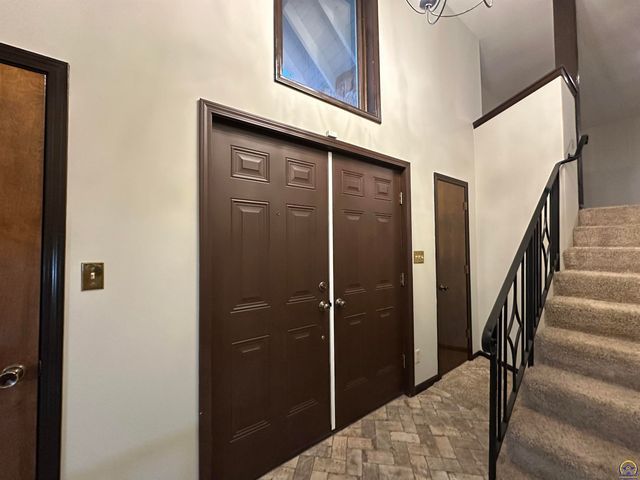 3650 NW Menoken RD, Topeka, KS 66618