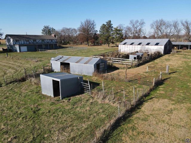 3650 NW Menoken RD, Topeka, KS 66618