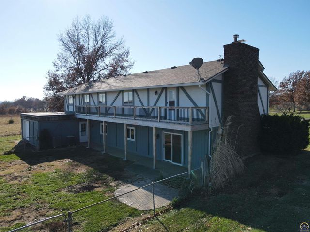 3650 NW Menoken RD, Topeka, KS 66618