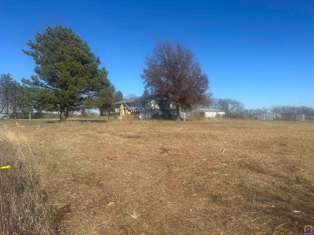 3650 NW Menoken RD, Topeka, KS 66618