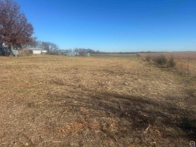 3650 NW Menoken RD, Topeka, KS 66618