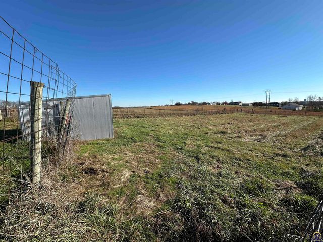 3650 NW Menoken RD, Topeka, KS 66618