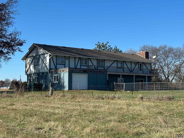 3650 NW Menoken RD, Topeka, KS 66618