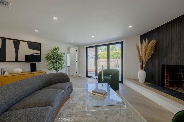 5710 Wilbur, Tarzana, CA 91356