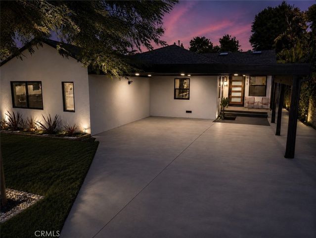 5710 Wilbur, Tarzana, CA 91356