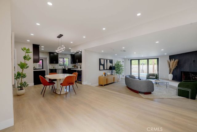 5710 Wilbur, Tarzana, CA 91356