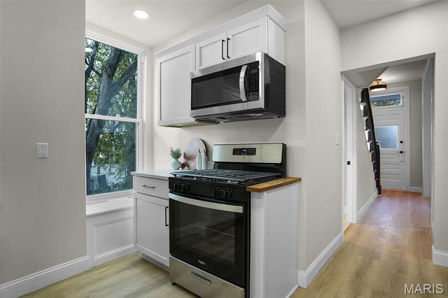 3718 Oxford Boulevard, St Louis, MO 63143