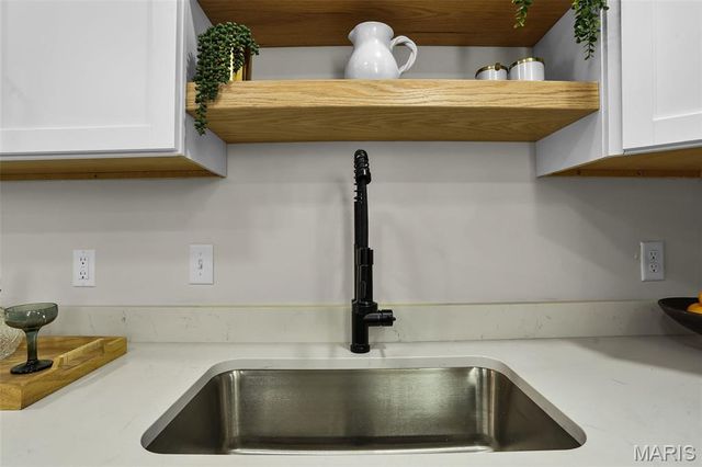 3718 Oxford Boulevard, St Louis, MO 63143