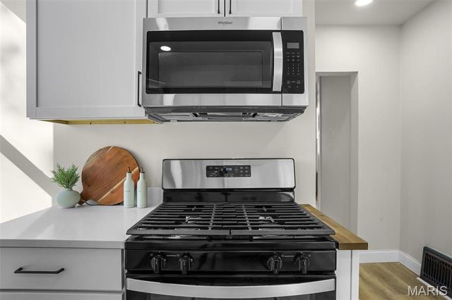 3718 Oxford Boulevard, St Louis, MO 63143