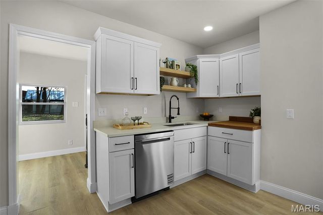 3718 Oxford Boulevard, St Louis, MO 63143