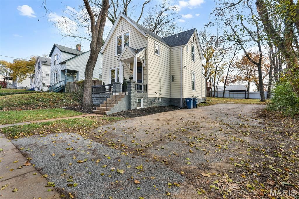 3718 Oxford Boulevard, St Louis, MO 63143