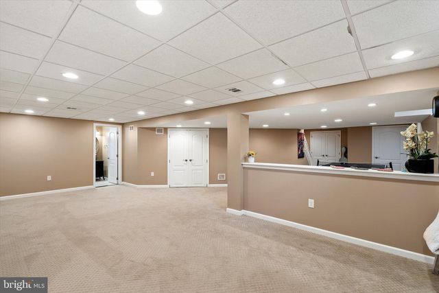 25 TANTUM CT, Bordentown, NJ 08505