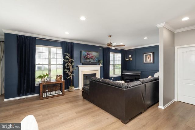 25 TANTUM CT, Bordentown, NJ 08505