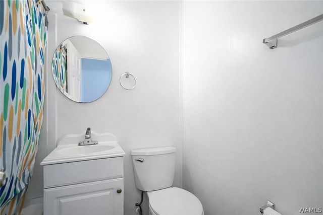 1002 Meadowood, Hueytown, AL 35023