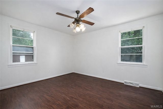 1002 Meadowood, Hueytown, AL 35023