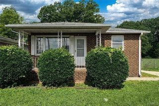 1002 Meadowood, Hueytown, AL 35023