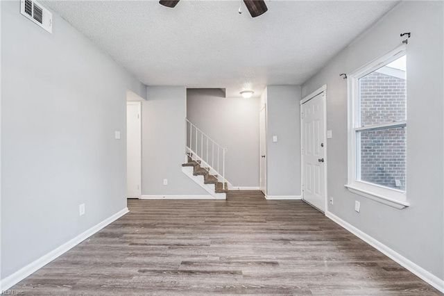 5613 Darby CLS, Portsmouth, VA 23703