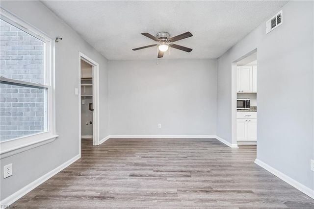 5613 Darby CLS, Portsmouth, VA 23703