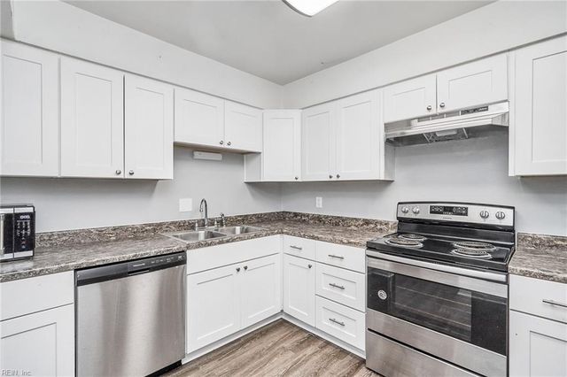 5613 Darby CLS, Portsmouth, VA 23703