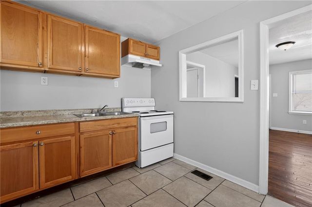 7409 WALROND Avenue, Kansas City, MO 64132