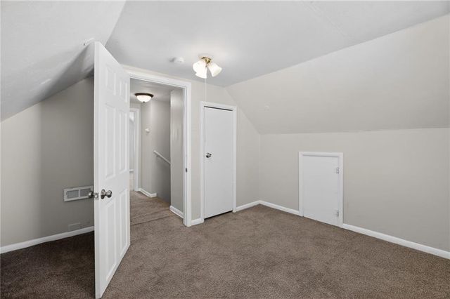 7409 WALROND Avenue, Kansas City, MO 64132