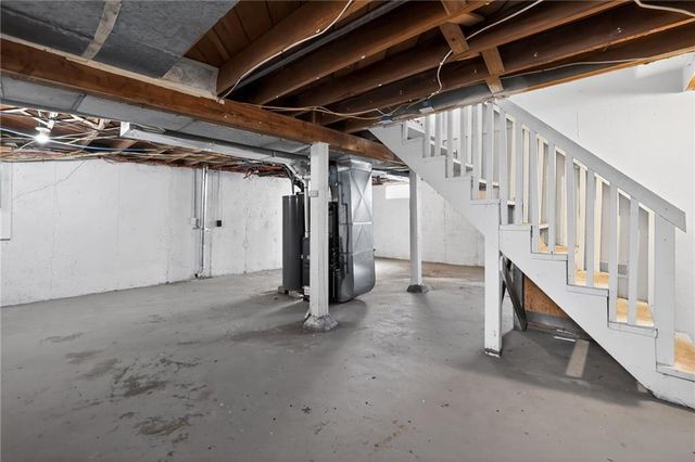 7409 WALROND Avenue, Kansas City, MO 64132