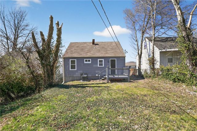 7409 WALROND Avenue, Kansas City, MO 64132