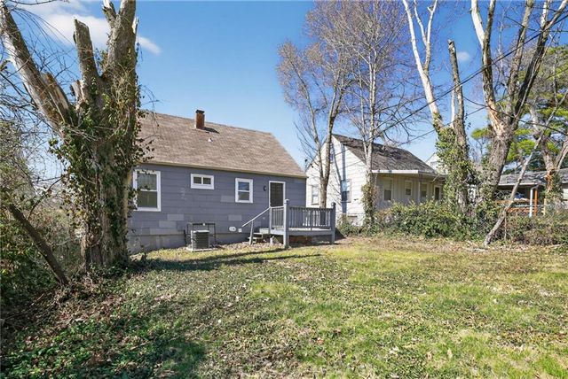 7409 WALROND Avenue, Kansas City, MO 64132