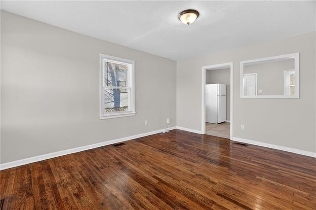 7409 WALROND Avenue, Kansas City, MO 64132