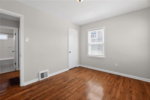 7409 WALROND Avenue, Kansas City, MO 64132