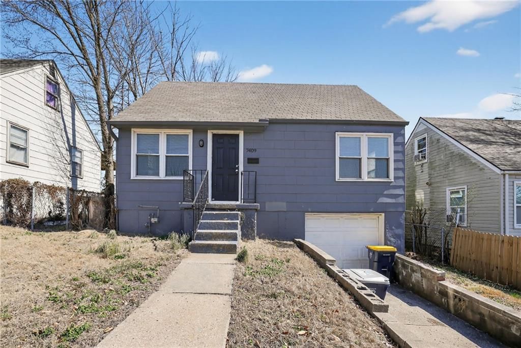 7409 WALROND Avenue, Kansas City, MO 64132