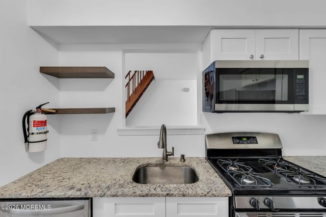 1 Central Avenue 9, Atlantic Highlands, NJ 07716