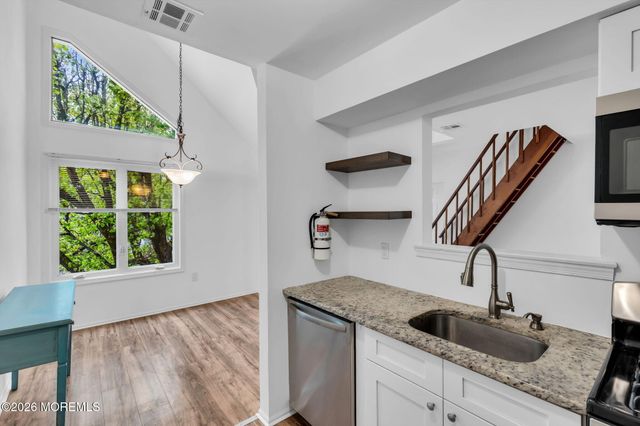 1 Central Avenue 9, Atlantic Highlands, NJ 07716