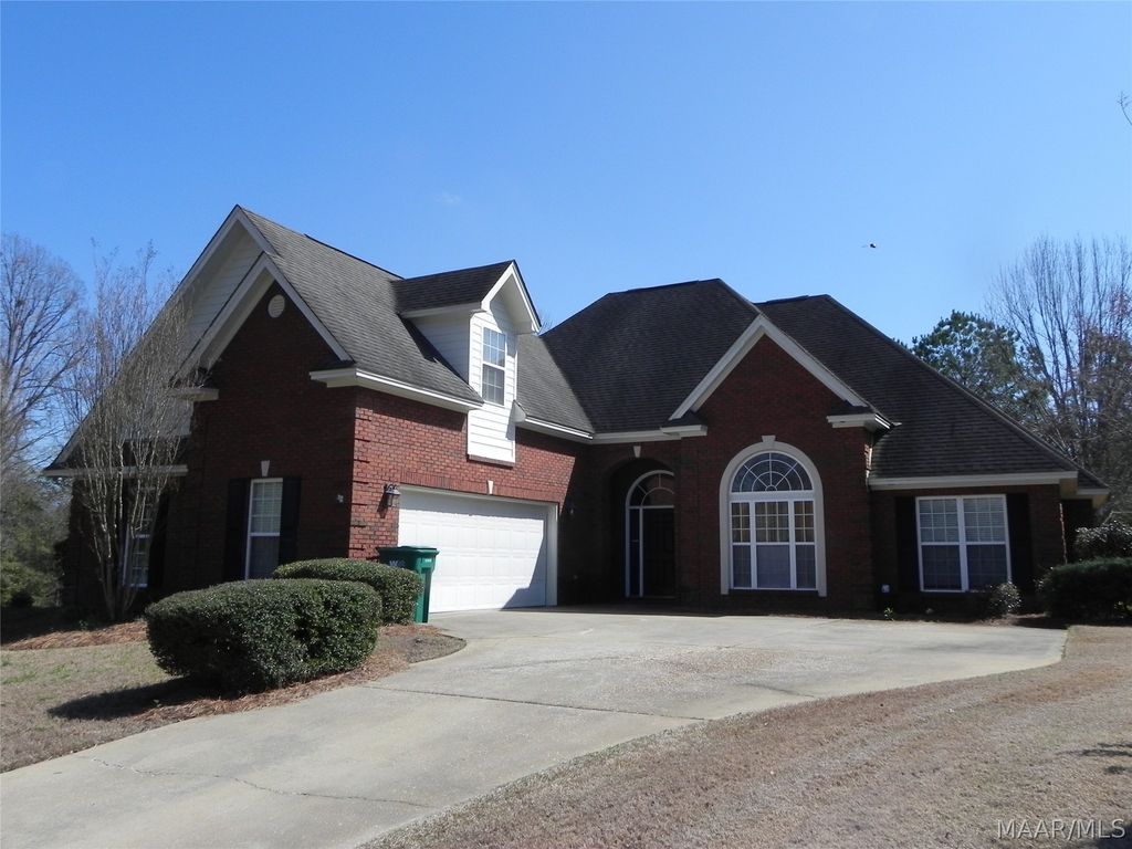 6 FAIRWAY Drive, Millbrook, AL 36054