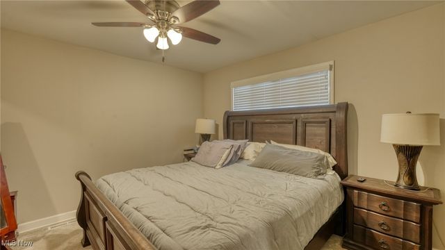 1307 Cobo Lane, Cambridge, OH 43725