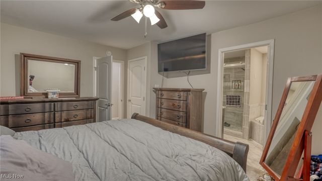 1307 Cobo Lane, Cambridge, OH 43725