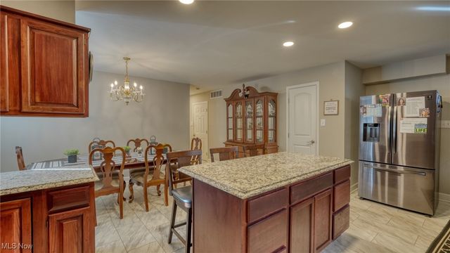 1307 Cobo Lane, Cambridge, OH 43725