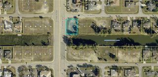 1602 NE 2nd TER, Cape Coral, FL 33909