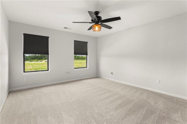 1121 S Minton Road A, Independence, MO 64056