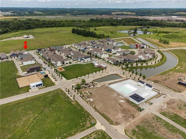 1121 S Minton Road A, Independence, MO 64056