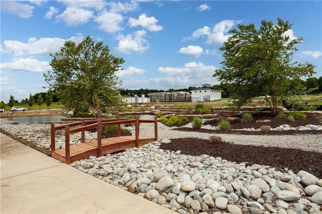 1121 S Minton Road A, Independence, MO 64056