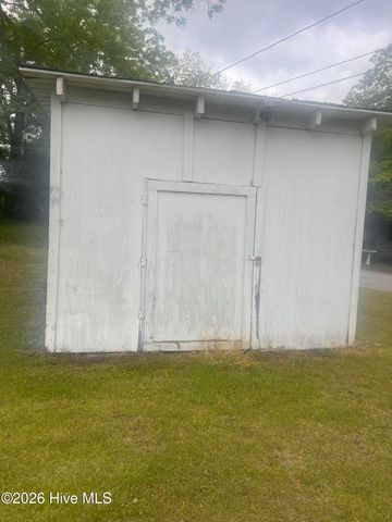 218 N Martin Luther King Jr Drive, Williamston, NC 27892